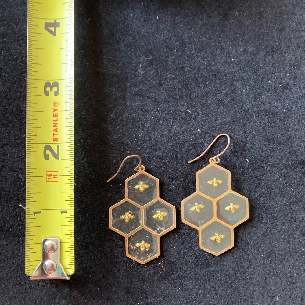 Vintage Modcloth Gold Bee Hexagon Earrings